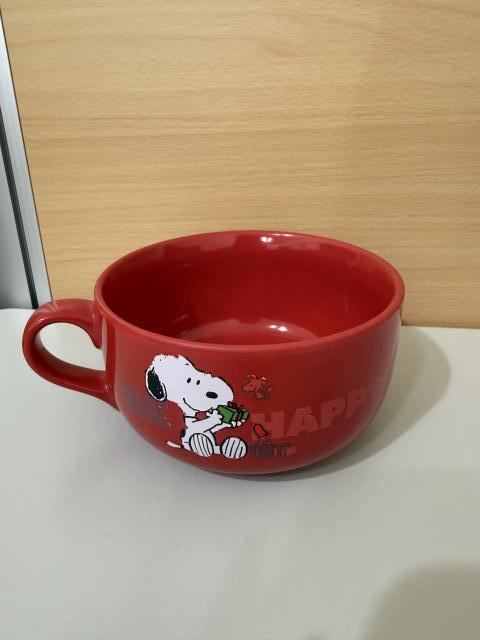 紅色碗