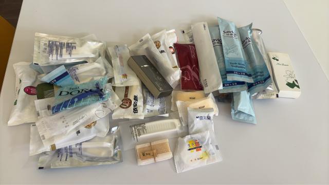 旅行用品組一批