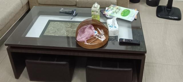 茶几小椅子