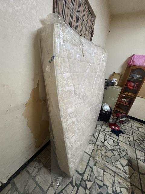 雙人床墊 156*190 僅使用半年