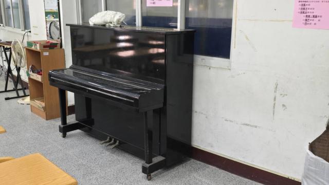 鋼琴